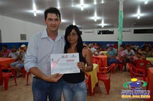 Alunos de cursos profissionalizante da Prefeitura/IMPACTO recebem certificados