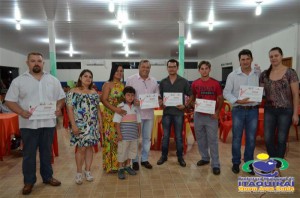 Alunos de cursos profissionalizante da Prefeitura/IMPACTO recebem certificados