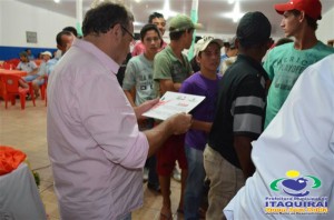 Alunos de cursos profissionalizante da Prefeitura/IMPACTO recebem certificados