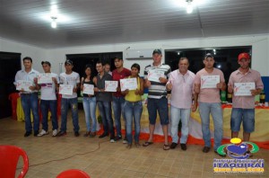 Alunos de cursos profissionalizante da Prefeitura/IMPACTO recebem certificados
