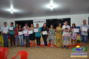Alunos de cursos profissionalizante da Prefeitura/IMPACTO recebem certificados