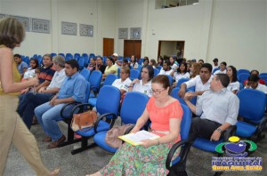 ITAQUIRAÍ ENTREGA CERTIFICADOS A ALUNOS DO PROJOVEM TRABALHADOR