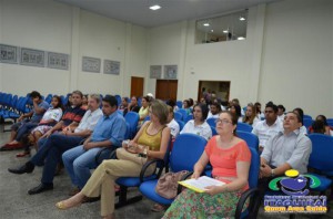 ITAQUIRAÍ ENTREGA CERTIFICADOS A ALUNOS DO PROJOVEM TRABALHADOR