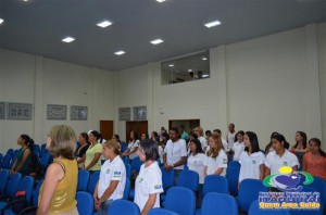ITAQUIRAÍ ENTREGA CERTIFICADOS A ALUNOS DO PROJOVEM TRABALHADOR