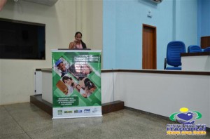 ITAQUIRAÍ ENTREGA CERTIFICADOS A ALUNOS DO PROJOVEM TRABALHADOR