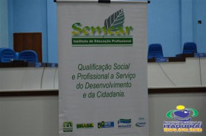 ITAQUIRAÍ ENTREGA CERTIFICADOS A ALUNOS DO PROJOVEM TRABALHADOR