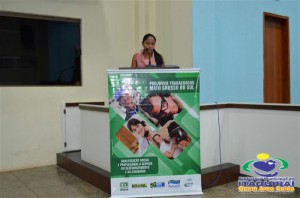 ITAQUIRAÍ ENTREGA CERTIFICADOS A ALUNOS DO PROJOVEM TRABALHADOR