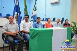 ITAQUIRAÍ ENTREGA CERTIFICADOS A ALUNOS DO PROJOVEM TRABALHADOR
