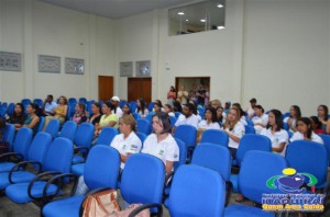 ITAQUIRAÍ ENTREGA CERTIFICADOS A ALUNOS DO PROJOVEM TRABALHADOR