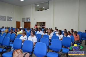 ITAQUIRAÍ ENTREGA CERTIFICADOS A ALUNOS DO PROJOVEM TRABALHADOR