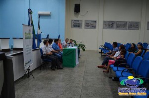 ITAQUIRAÍ ENTREGA CERTIFICADOS A ALUNOS DO PROJOVEM TRABALHADOR