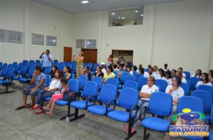 ITAQUIRAÍ ENTREGA CERTIFICADOS A ALUNOS DO PROJOVEM TRABALHADOR