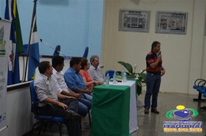 ITAQUIRAÍ ENTREGA CERTIFICADOS A ALUNOS DO PROJOVEM TRABALHADOR