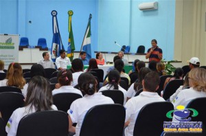 ITAQUIRAÍ ENTREGA CERTIFICADOS A ALUNOS DO PROJOVEM TRABALHADOR