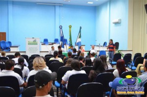 ITAQUIRAÍ ENTREGA CERTIFICADOS A ALUNOS DO PROJOVEM TRABALHADOR