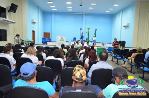 ITAQUIRAÍ ENTREGA CERTIFICADOS A ALUNOS DO PROJOVEM TRABALHADOR