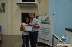 ITAQUIRAÍ ENTREGA CERTIFICADOS A ALUNOS DO PROJOVEM TRABALHADOR