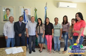 NOVA CONSELHEIRA TOMA POSSE EM ITAQUIRAÍ