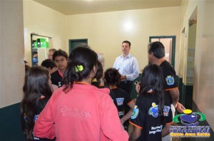 Proerd de Itaquiraí faz passeata anti drogas
