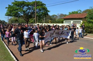 Proerd de Itaquiraí faz passeata anti drogas