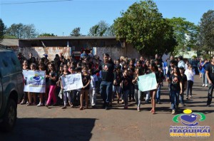 Proerd de Itaquiraí faz passeata anti drogas