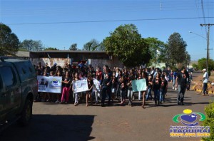 Proerd de Itaquiraí faz passeata anti drogas