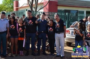 Proerd de Itaquiraí faz passeata anti drogas