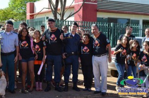 Proerd de Itaquiraí faz passeata anti drogas