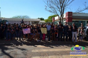 Proerd de Itaquiraí faz passeata anti drogas