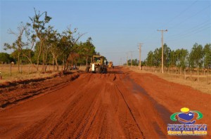 Secretaria de Obras trabalha na recuperação de estradas vicinais