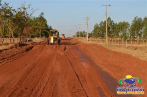 Secretaria de Obras trabalha na recuperação de estradas vicinais