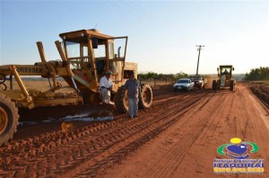 Secretaria de Obras trabalha na recuperação de estradas vicinais