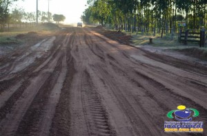 Secretaria de Obras trabalha na recuperação de estradas vicinais