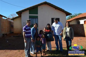 ESF JARDIM PRIMAVERA DISTRIBUI AGASALHOS PARA COMUNIDADE
