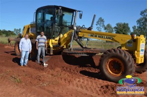 Prefeito Visita obra em escola no assentamento