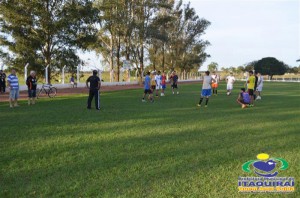 SELEÇÃO DE FUTEBOL É APRESENTADA