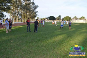 SELEÇÃO DE FUTEBOL É APRESENTADA