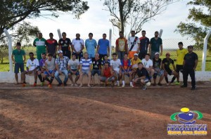 SELEÇÃO DE FUTEBOL É APRESENTADA