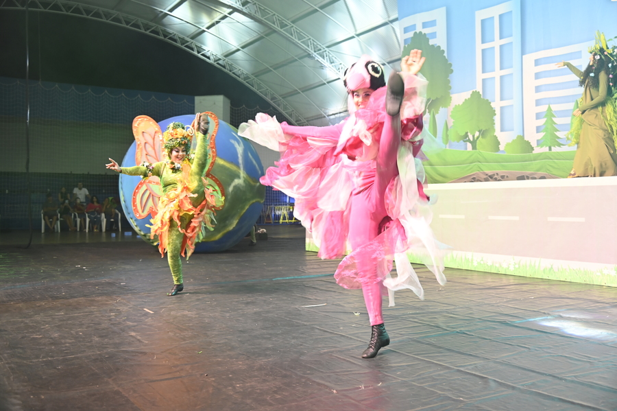 Prefeitura de Itaquiraí, Consórcio Conisul e Itaipu Binacional apresentaram teatro sobre a importância da coleta seletiva e preservação ambiental