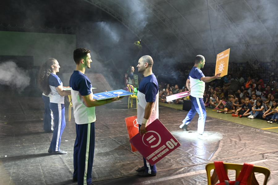 Prefeitura de Itaquiraí, Consórcio Conisul e Itaipu Binacional apresentaram teatro sobre a importância da coleta seletiva e preservação ambiental