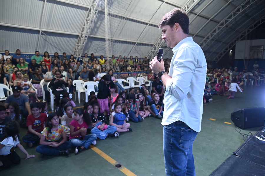 Prefeitura de Itaquiraí, Consórcio Conisul e Itaipu Binacional apresentaram teatro sobre a importância da coleta seletiva e preservação ambiental