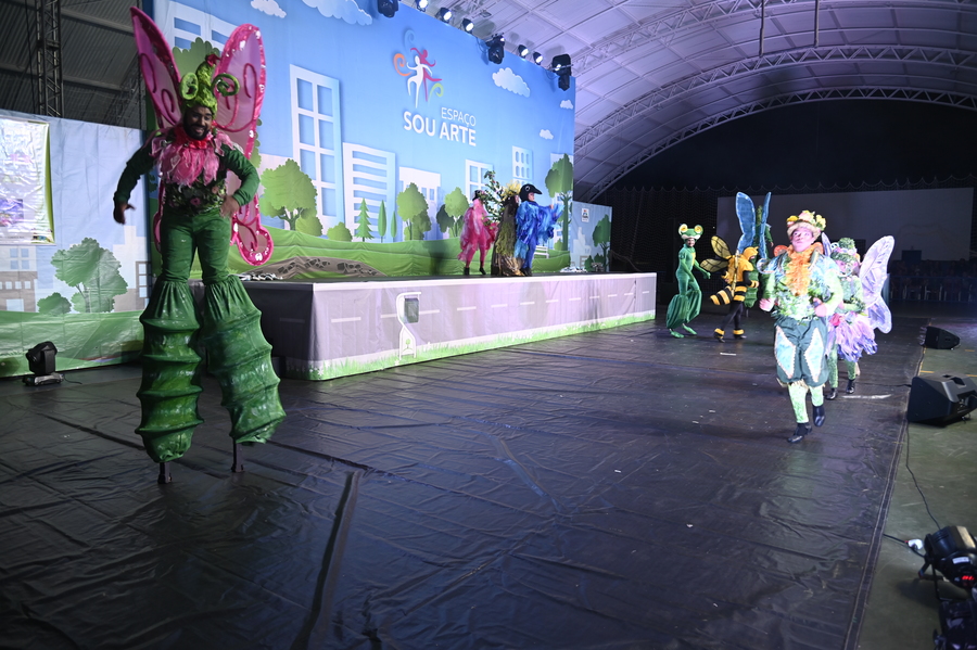 Prefeitura de Itaquiraí, Consórcio Conisul e Itaipu Binacional apresentaram teatro sobre a importância da coleta seletiva e preservação ambiental