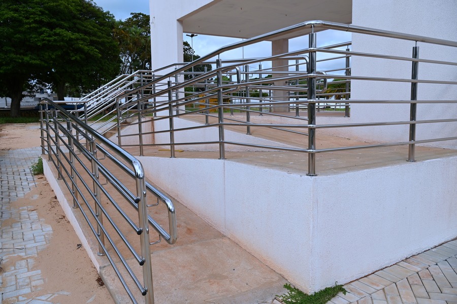 Com 80% das obras concluídas, Praça Santos Tomazelli deve ser uma das mais bonitas do Estado