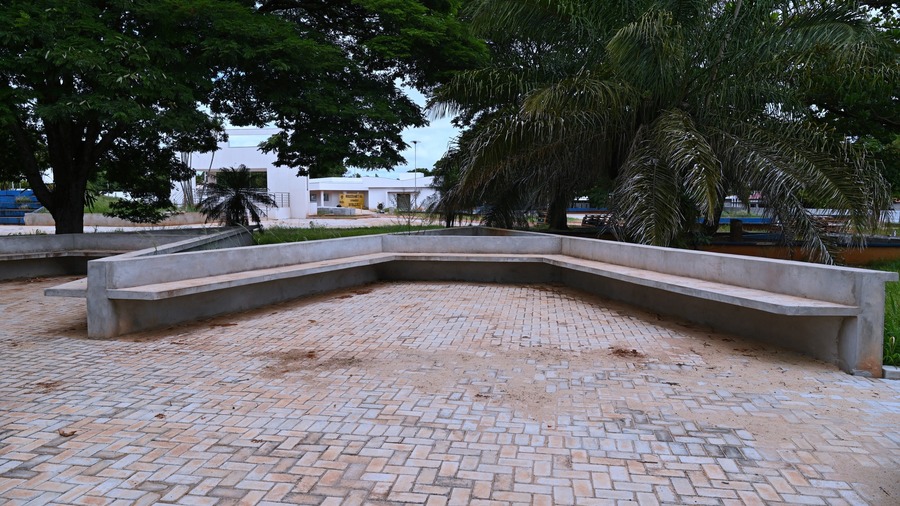 Com 80% das obras concluídas, Praça Santos Tomazelli deve ser uma das mais bonitas do Estado