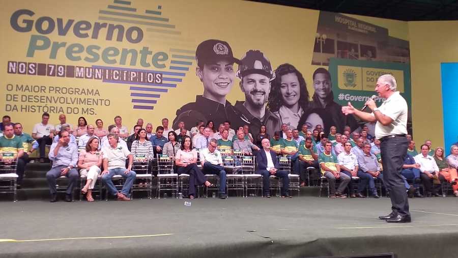 Governador Reinaldo Azambuja fala dos investimentos de quatro bilhões e duzentos milhões programados pelo Governo do Estado para todos os municípios de Mato Grosso do Sul. Foto: Roney Minella
