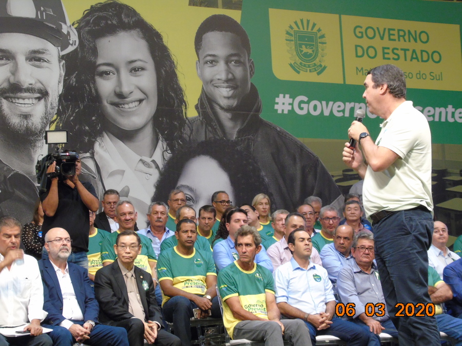 Prefeito Ricardo assina protocolo de investimentos para Itaquiraí durante ato do "Governo Presente"