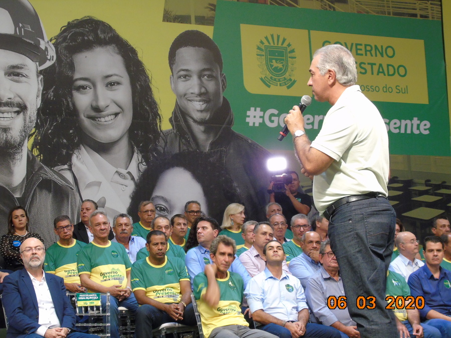 Prefeito Ricardo assina protocolo de investimentos para Itaquiraí durante ato do "Governo Presente"