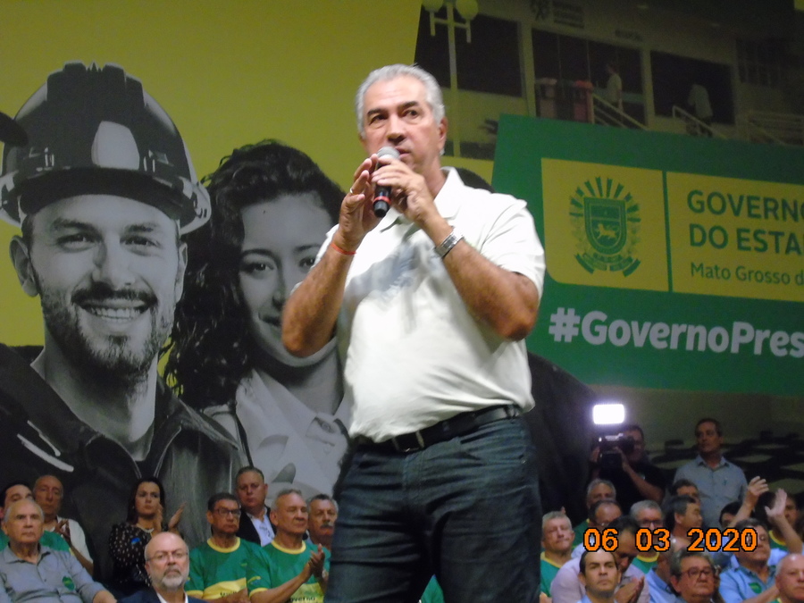 Prefeito Ricardo assina protocolo de investimentos para Itaquiraí durante ato do "Governo Presente"