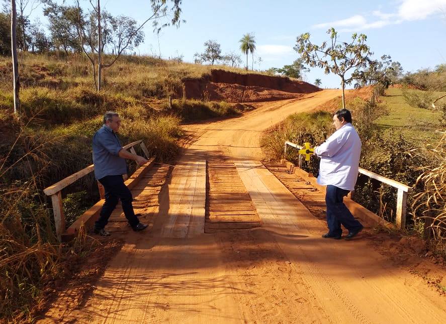 Ricardo Fávaro vistoria pontes e faz projetos na busca recursos para pontes de concreto