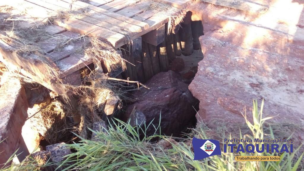 Estradas rurais e pontes são destruídas pelas intensas chuvas registradas em Itaquiraí